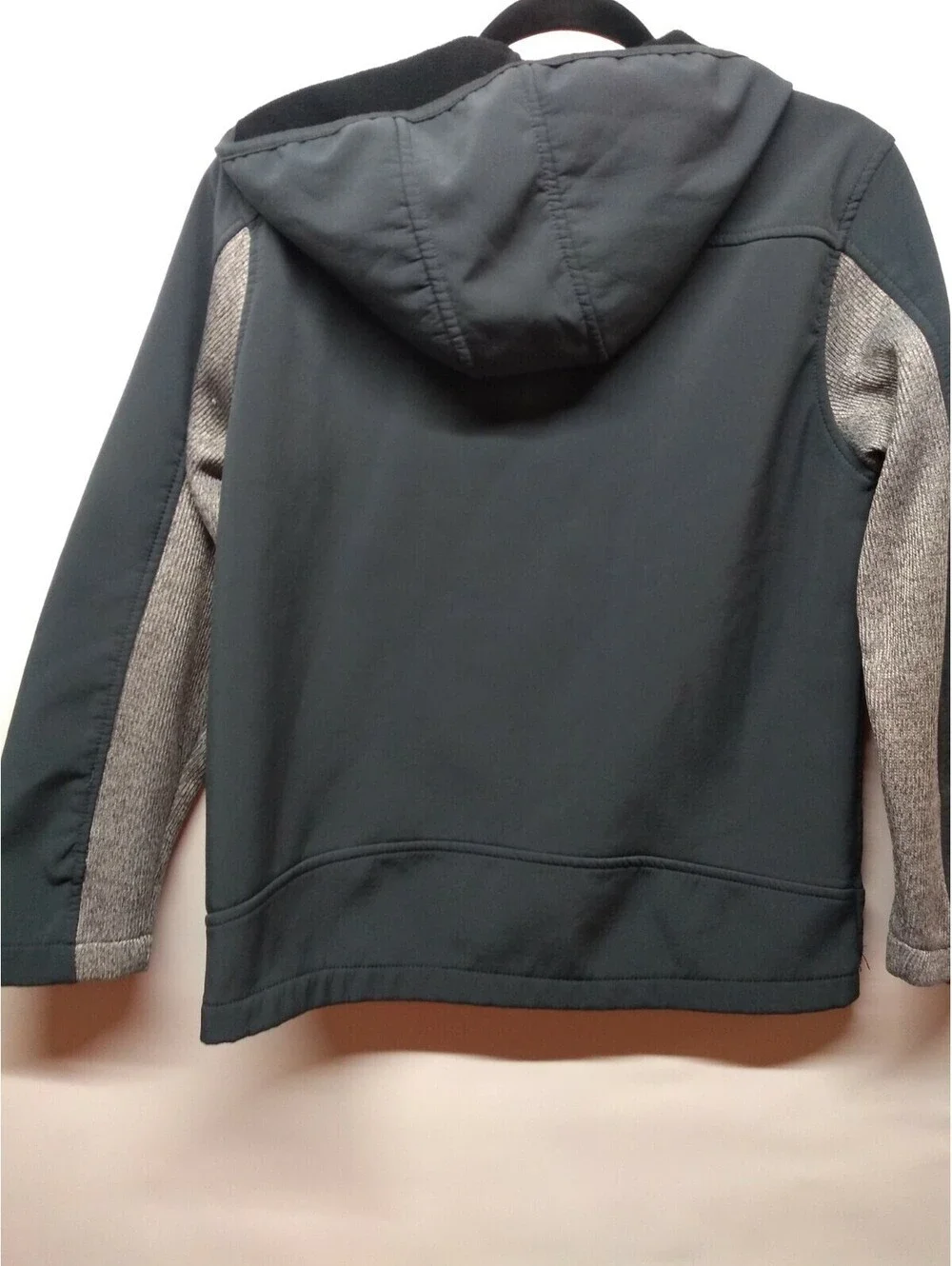 Weatherproof jacket Size Large 14-16 boys 010
